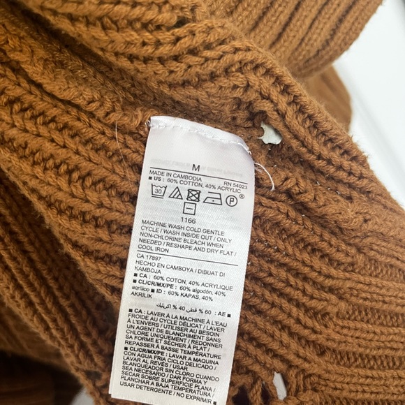 Old Navy Mustard Cardigan - Picture 3 of 3